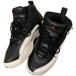 Jordan 12  retro  black white sneakers size 6.5